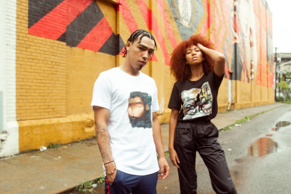 Streetwear trends van nu: dit draagt iedereen in 2025